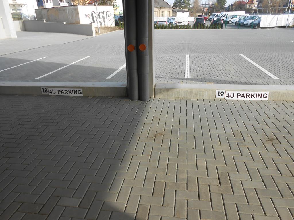 Apartments 4U Center + Free Parking Olomouc Eksteriør bilde